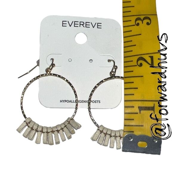 Evereve Hadley Leather Fringe Hoop Earrings - Picture 4 of 7